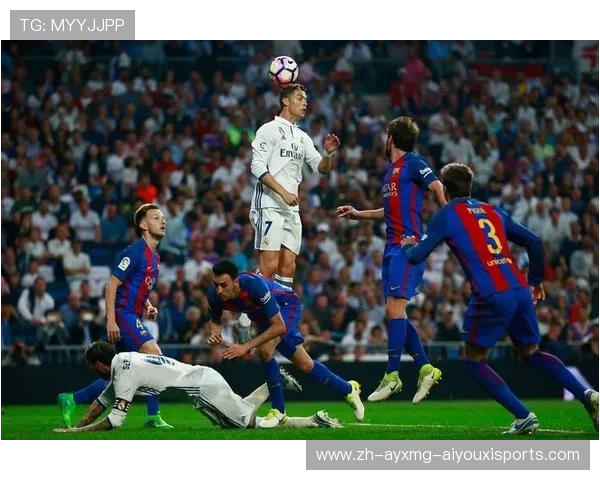 黑白条纹与蓝黑剑条：更衣室中的战术玄机与足球哲学