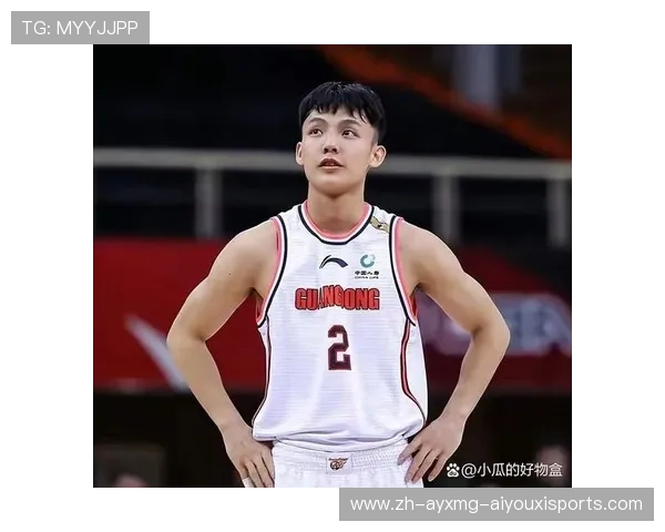 网友质疑：“CBA不就是看足球的吗？”